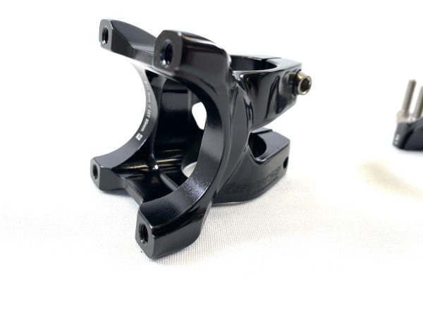 Reverse Components Black-One D-2 Titan Vorbau – Bild 2